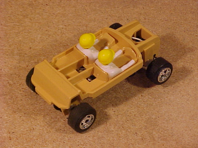 Top of chassis, rear and side